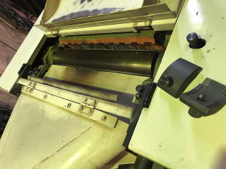 中古自動一面鉋飯田CX-533R巾500mmx300mmH