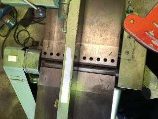 中古手押しカンナ伴250mm3枚刃