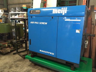 中古スクリューコンプレッサー明治MAS37PKD37kw